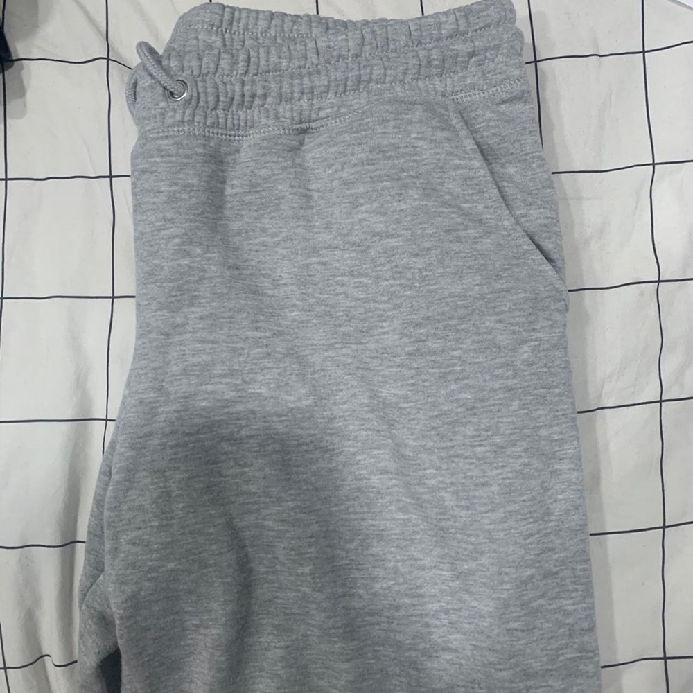 SUPER SOFT MENS GREY SWEATPANTS|Never Worn|